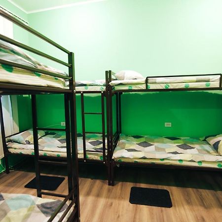 Hostel “Lime” Ivano-Frankivsk Esterno foto